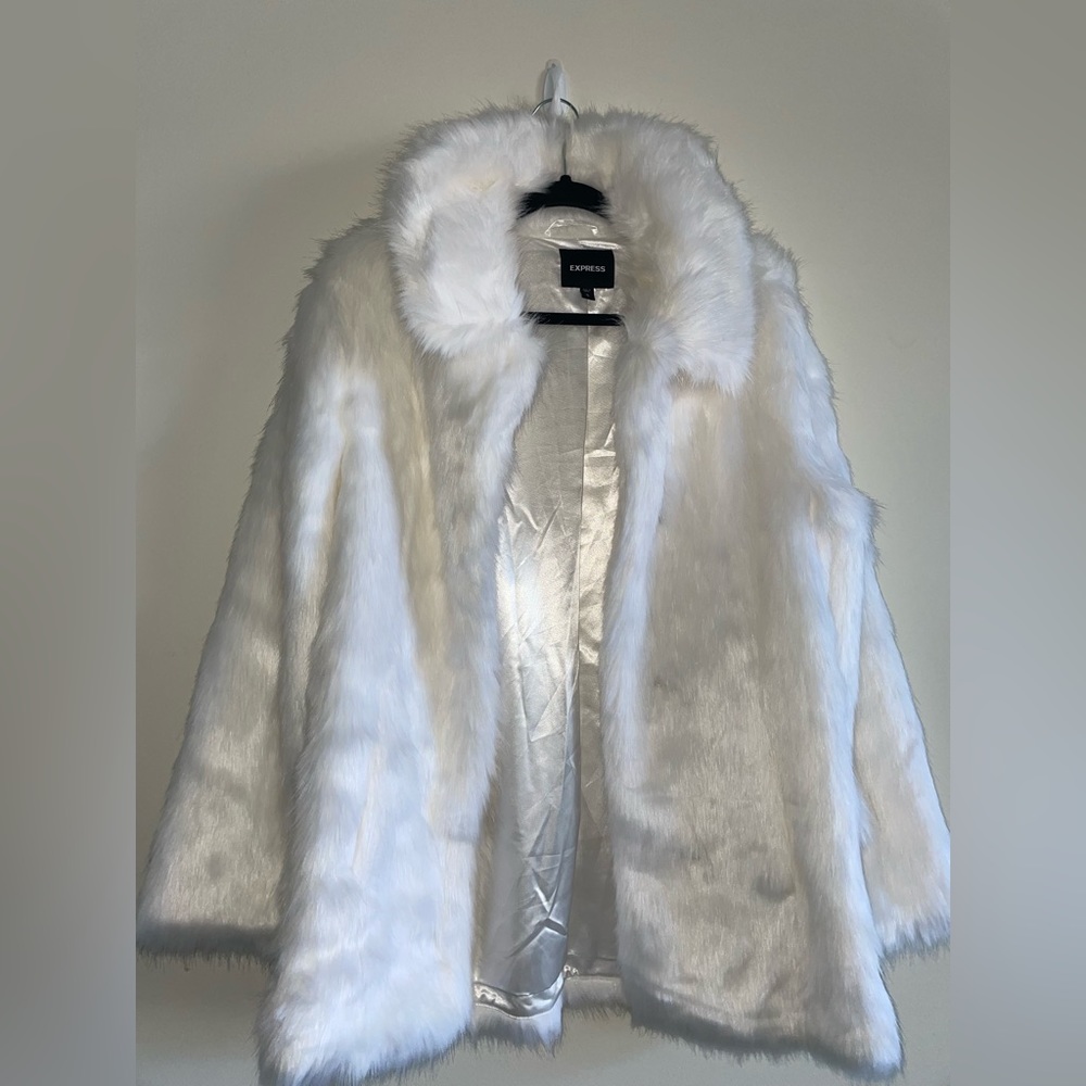 Express White faux fur coat. Medium